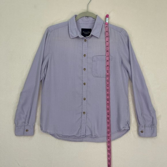 American Eagle Lavender Button-Up Shirt Women's Size Small - Picture 2 of 7